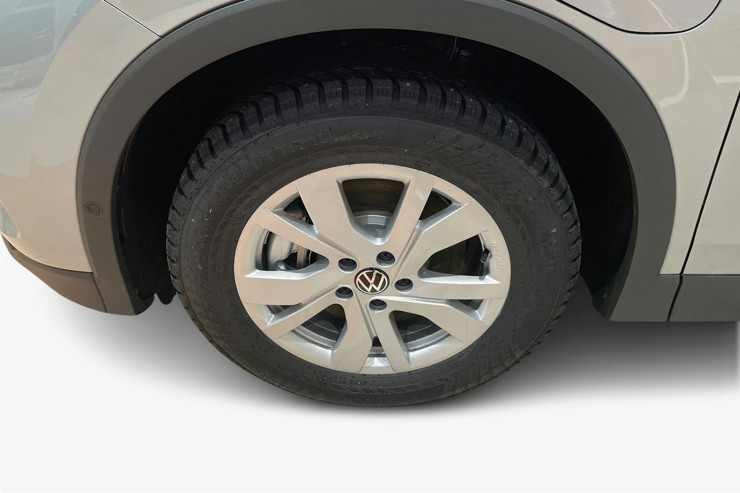 harmaa Volkswagen Tiguan 2026 kuva 9.