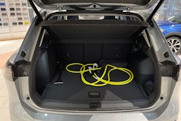 harmaa Volkswagen Tiguan 2026 kuva 11.