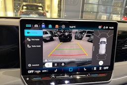 harmaa Volkswagen Tiguan 2026 kuva 14.