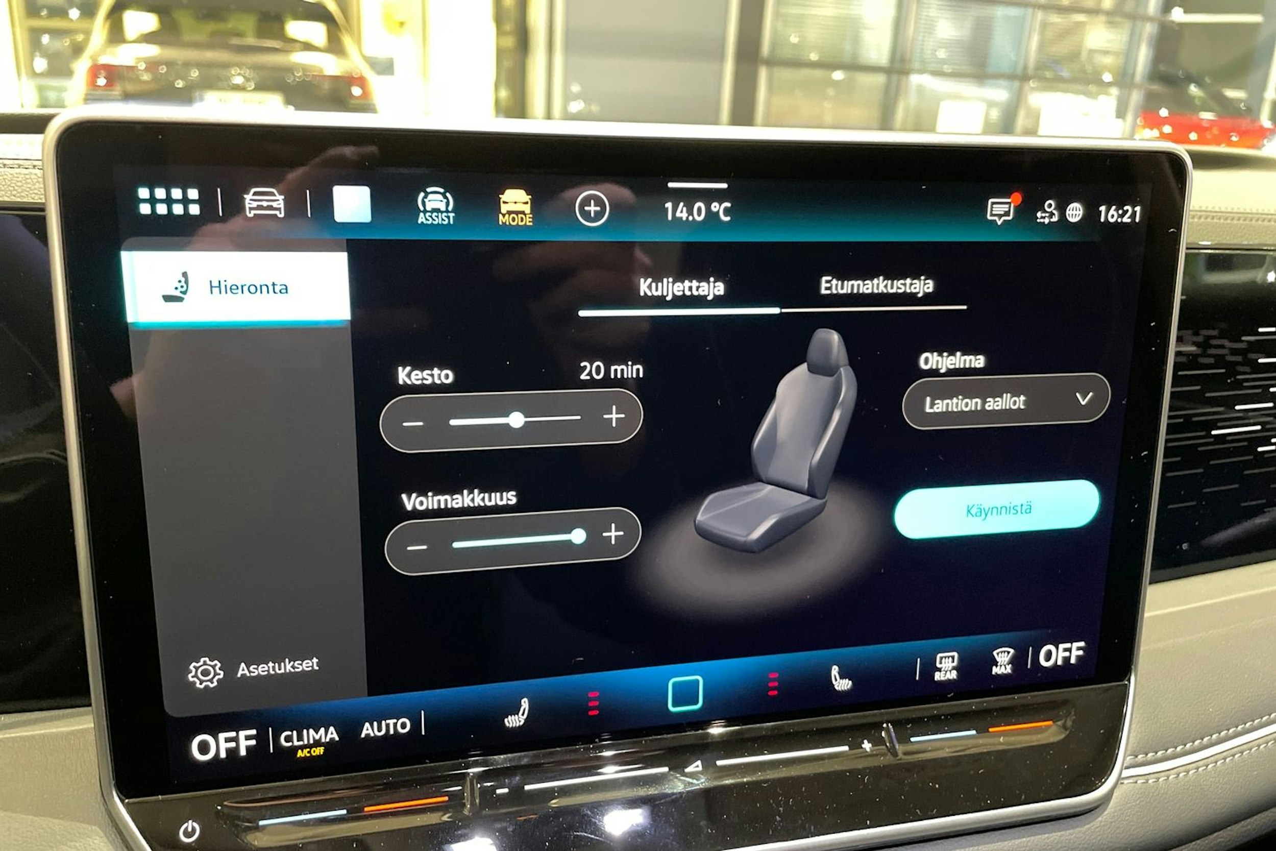 harmaa Volkswagen Tiguan 2026 kuva 16.