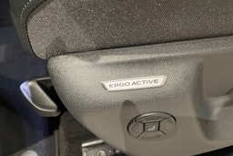 harmaa Volkswagen Tiguan 2026 kuva 18.