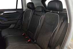 harmaa Volkswagen Tiguan 2026 kuva 8.