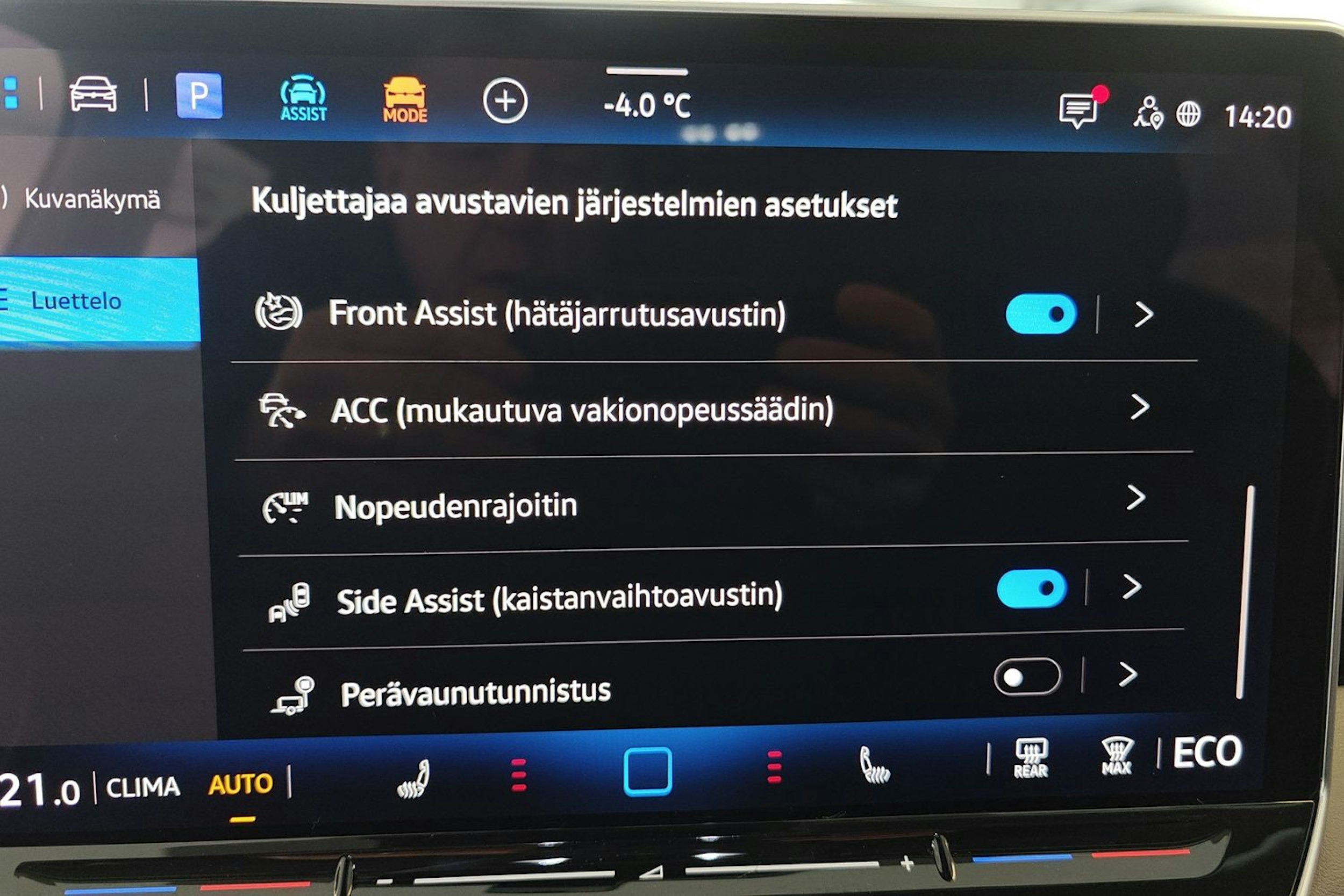 harmaa Volkswagen Tiguan 2026 kuva 16.