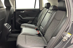 harmaa Volkswagen Tiguan 2026 kuva 8.