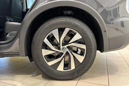 harmaa Volkswagen Tiguan 2026 kuva 10.