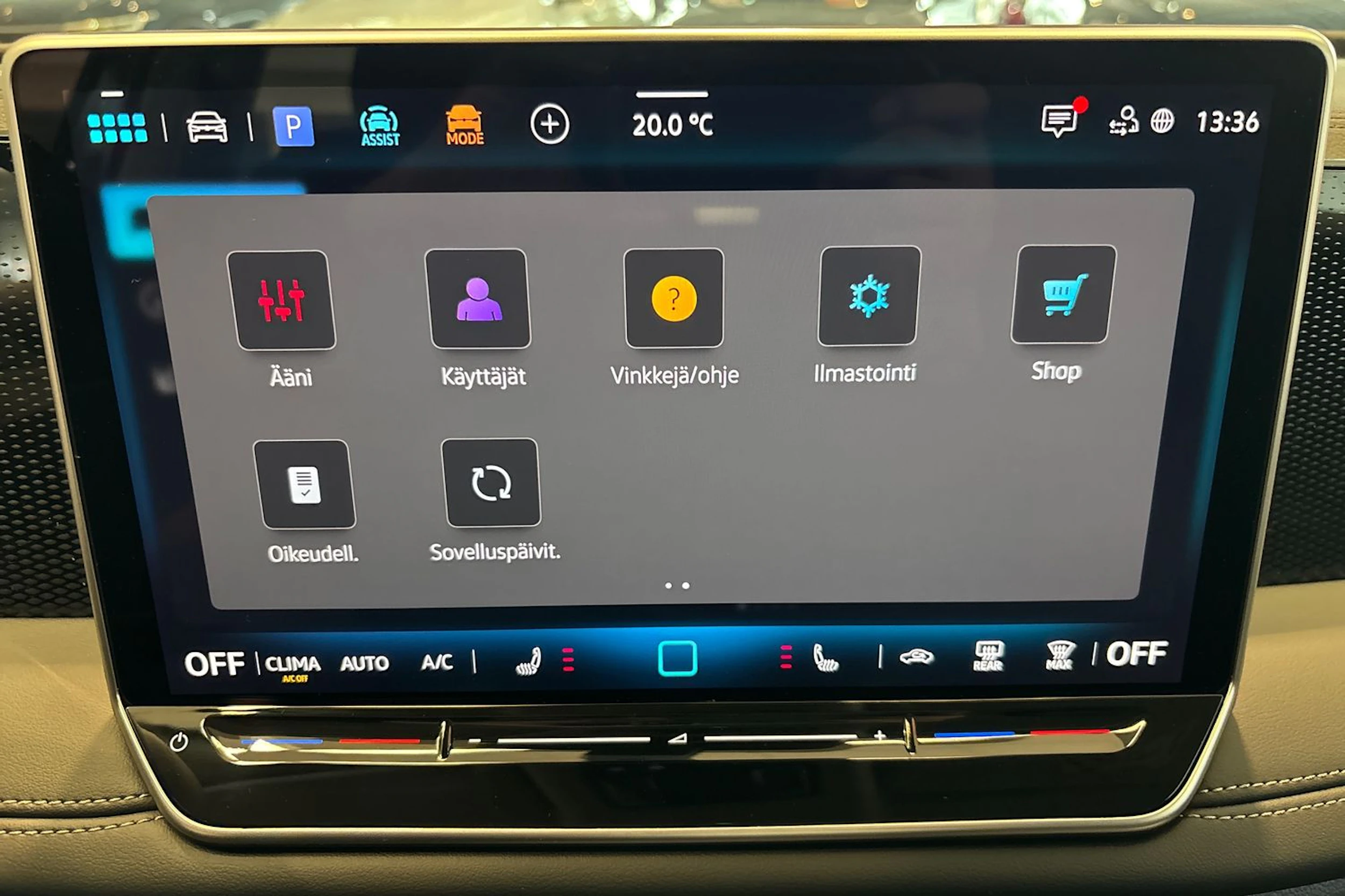harmaa Volkswagen Tiguan 2026 kuva 24.