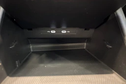 harmaa Volkswagen Tiguan 2026 kuva 30.