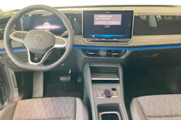 harmaa Volkswagen Tiguan 2026 kuva 7.