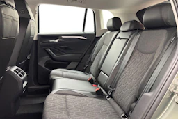 met. vihreä Volkswagen Tiguan 2026 kuva 8.