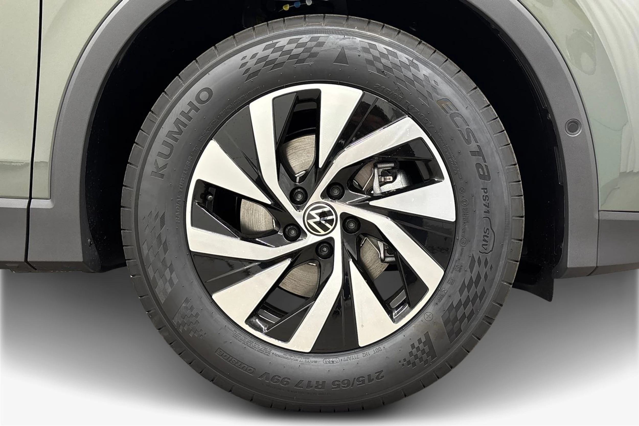 met. vihreä Volkswagen Tiguan 2026 kuva 9.