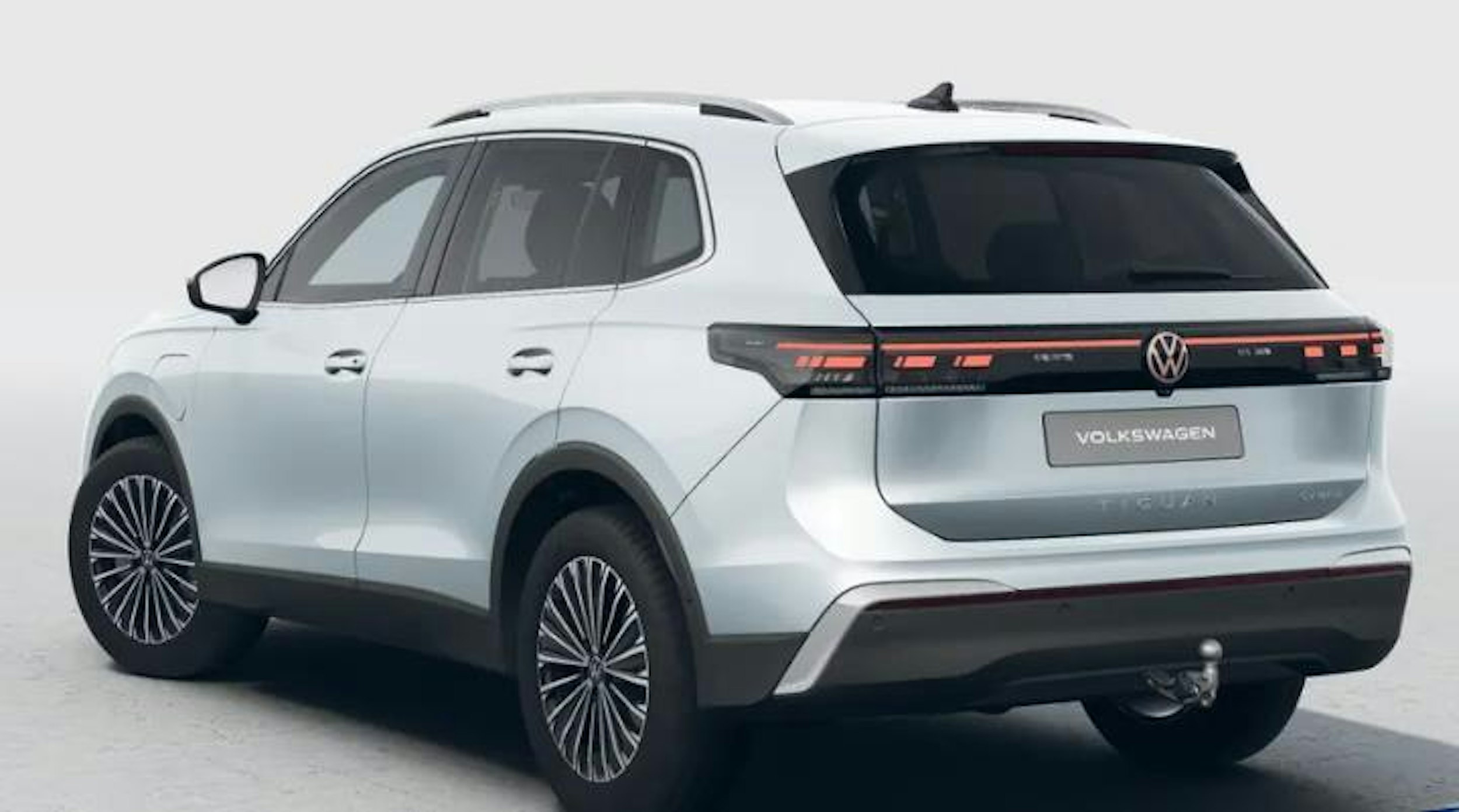 harmaa Volkswagen Tiguan 2026 kuva 2.