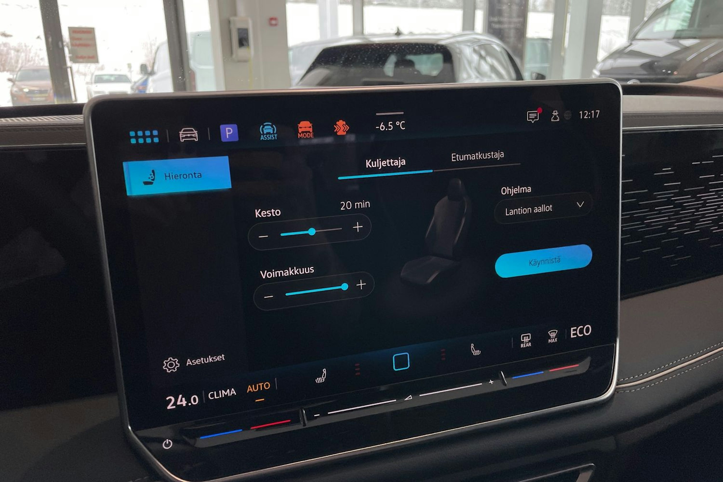 harmaa Volkswagen Tiguan 2026 kuva 19.