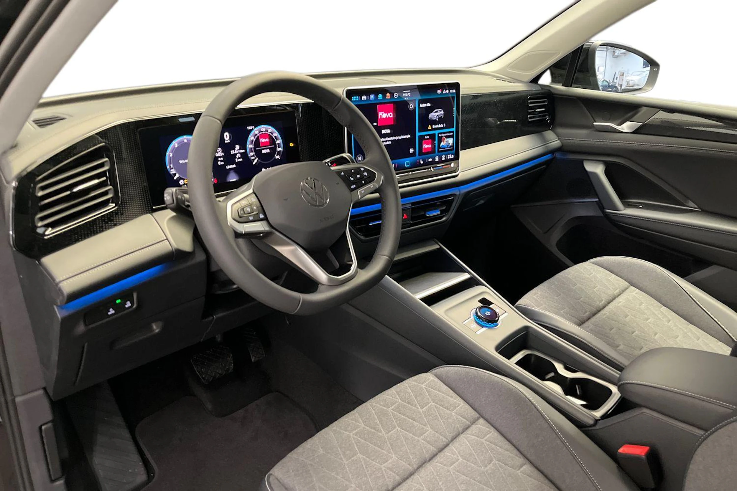 musta Volkswagen Tiguan 2026 kuva 6.