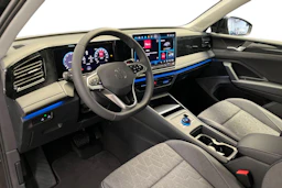 musta Volkswagen Tiguan 2026 kuva 6.