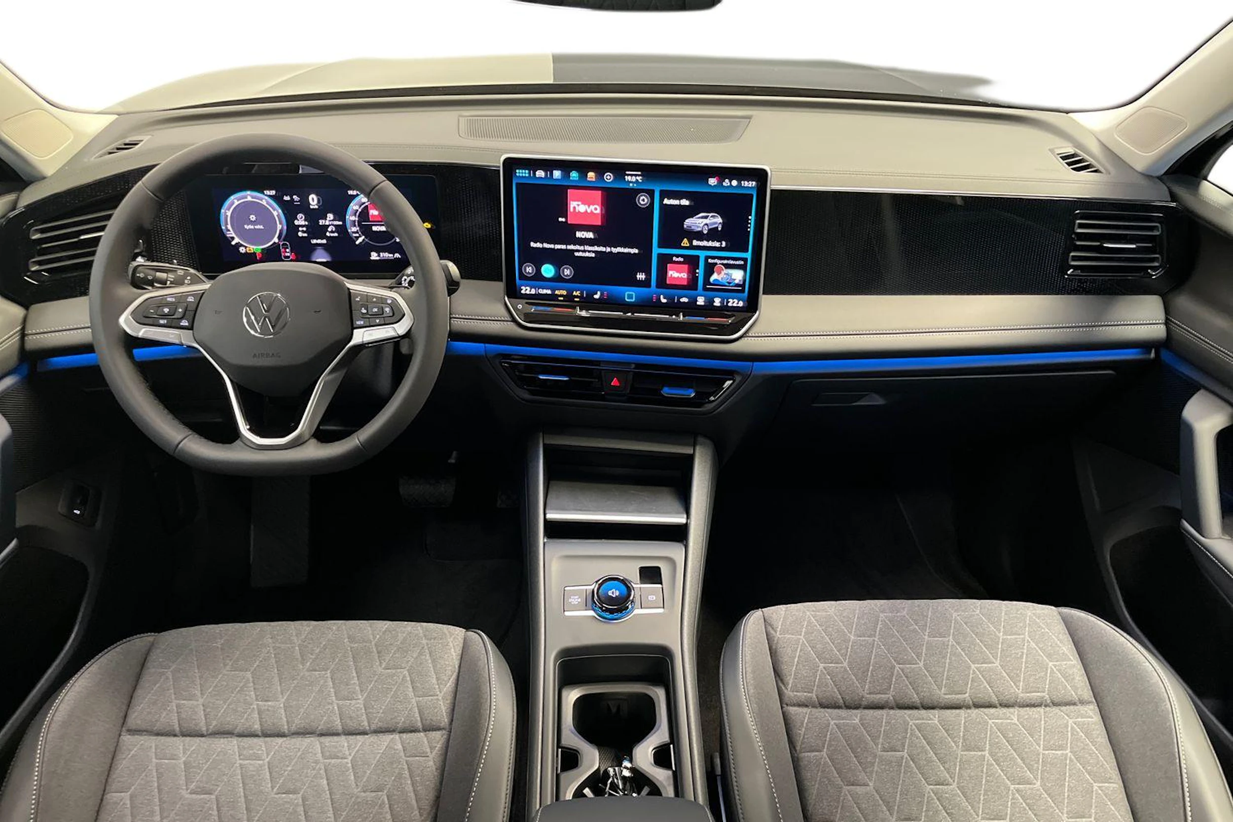 musta Volkswagen Tiguan 2026 kuva 7.