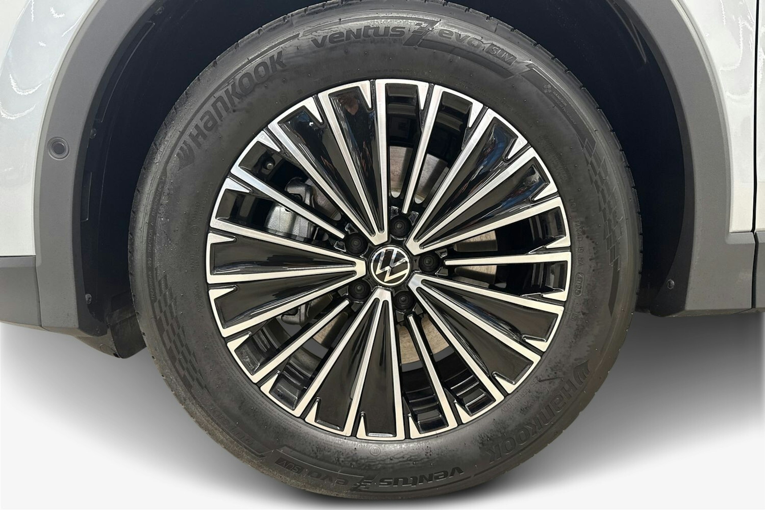 met. harmaa Volkswagen Tiguan 2026 kuva 10.