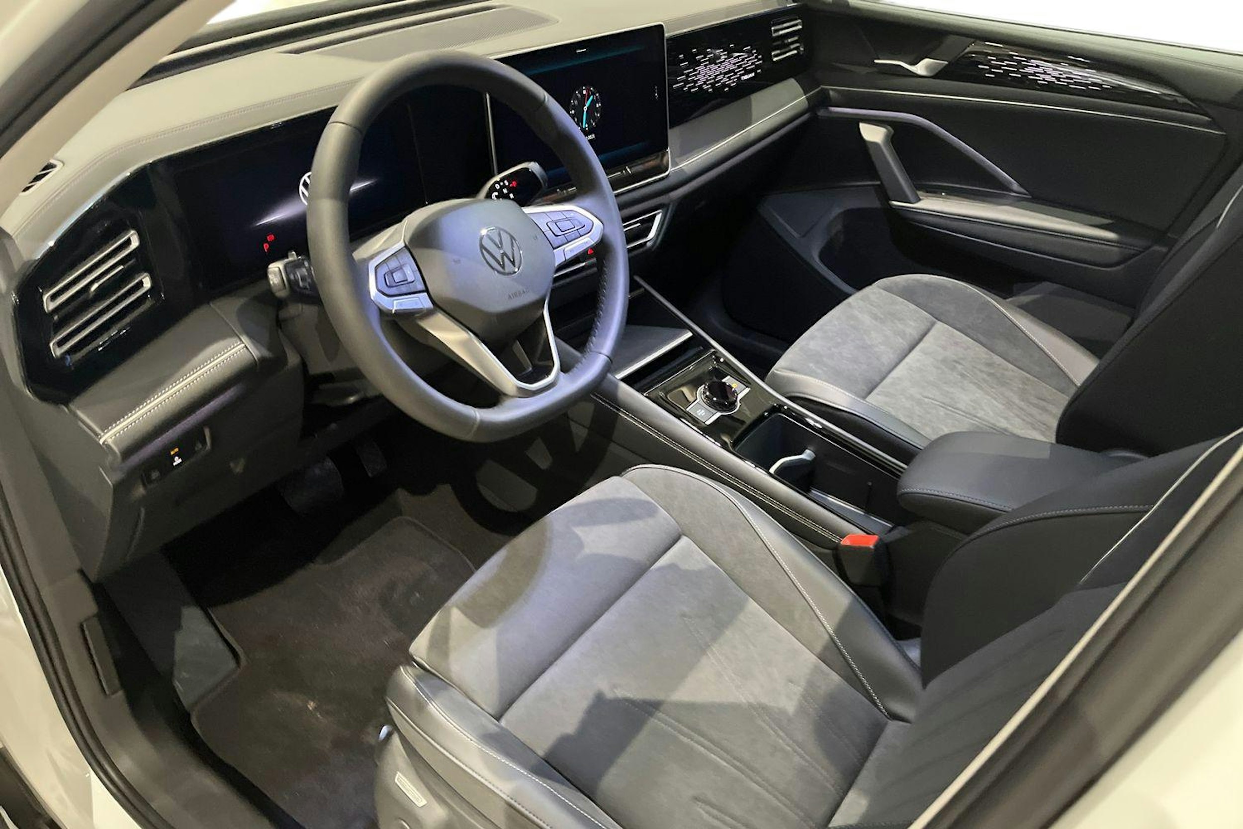 valkoinen Volkswagen Tiguan 2026 kuva 6.