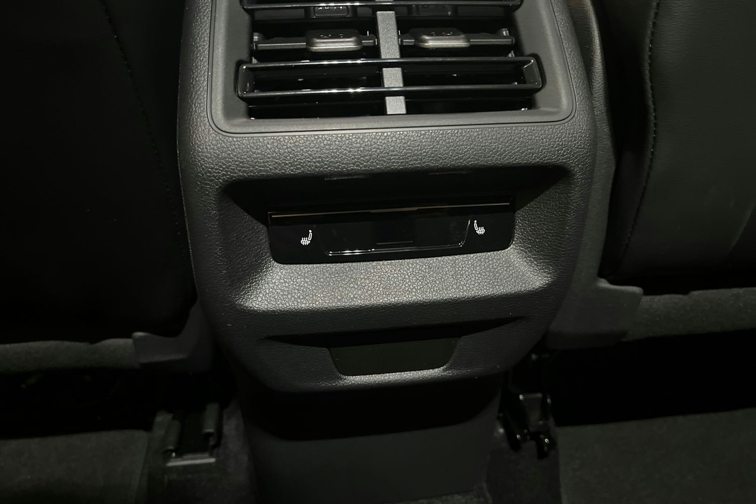 valkoinen Volkswagen Tiguan 2026 kuva 13.