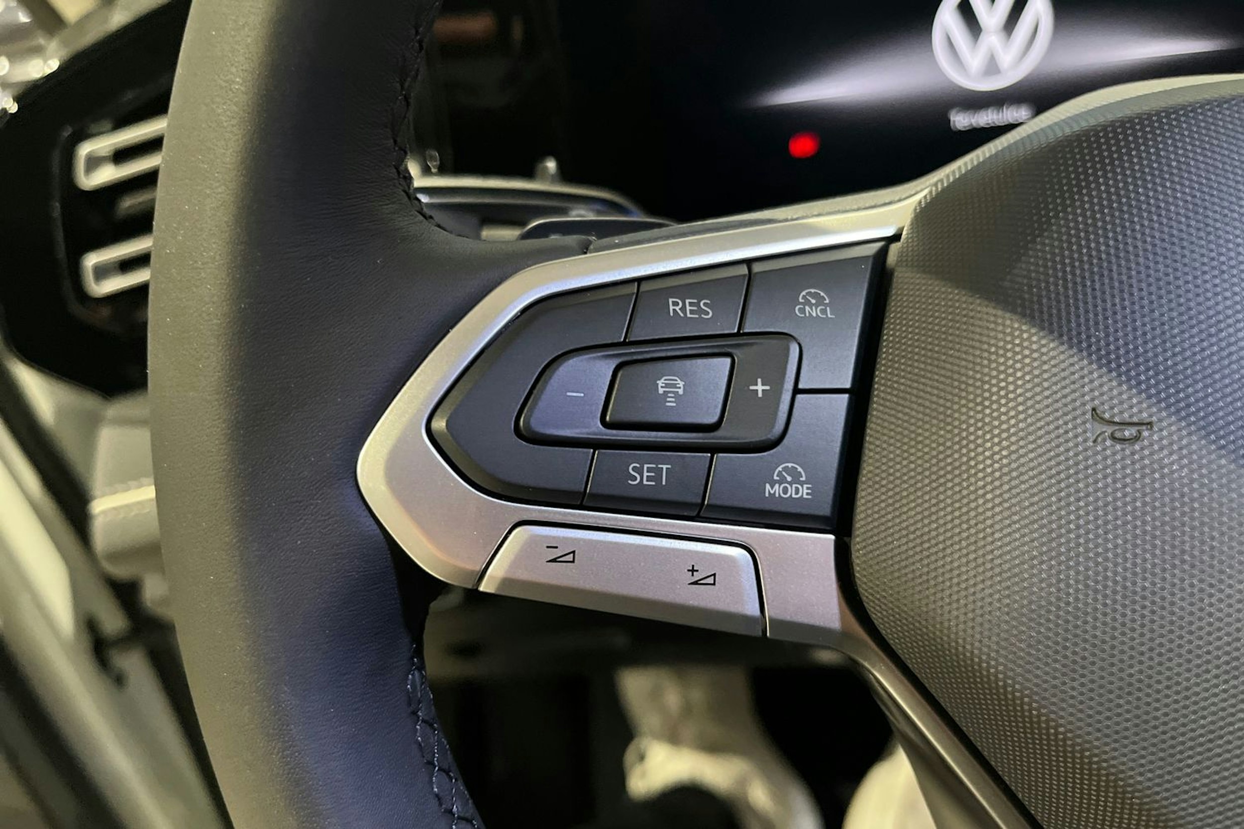 valkoinen Volkswagen Tiguan 2026 kuva 14.