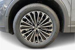 harmaa Volkswagen Tiguan 2026 kuva 9.