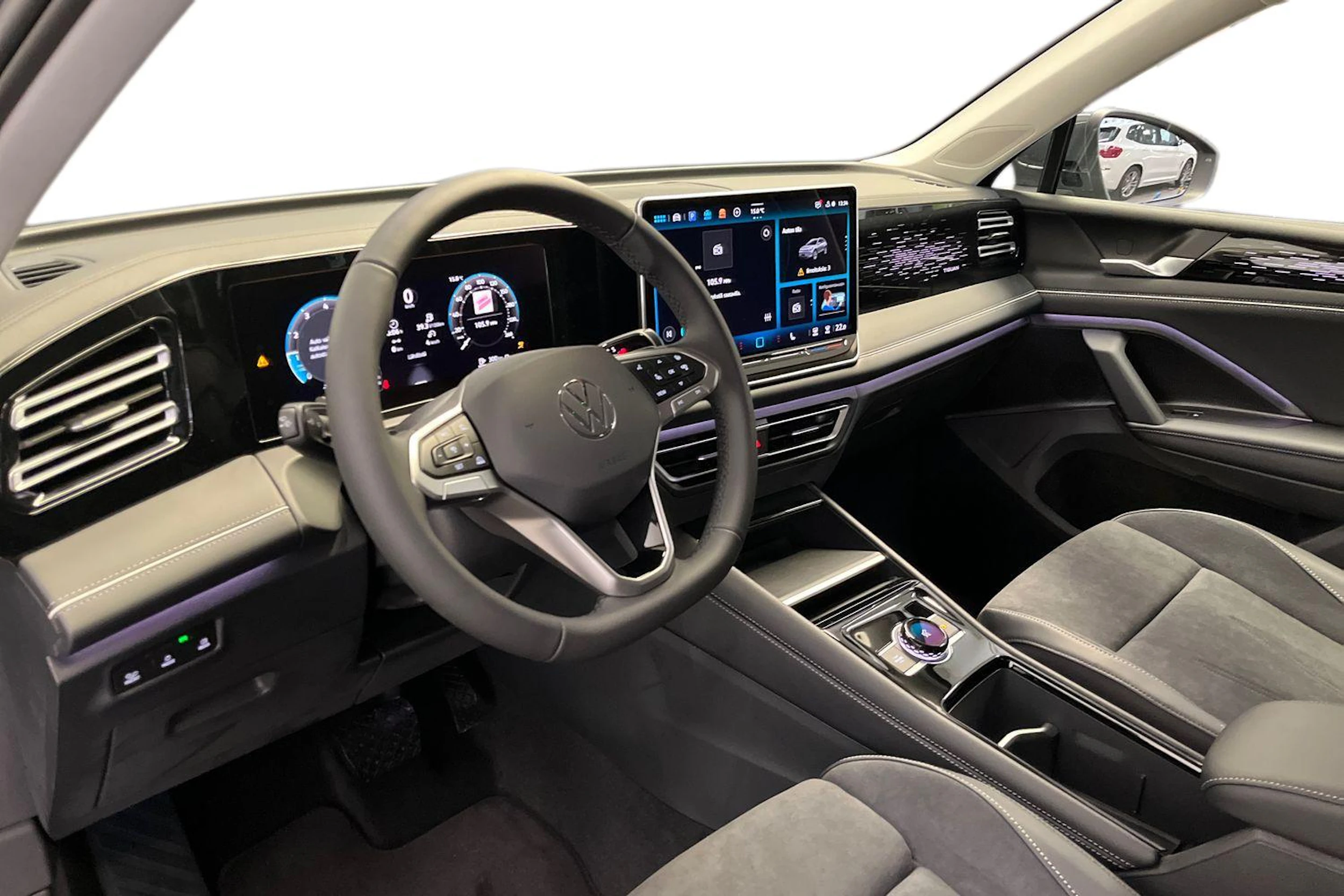 harmaa Volkswagen Tiguan 2026 kuva 6.