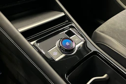 harmaa Volkswagen Tiguan 2026 kuva 15.