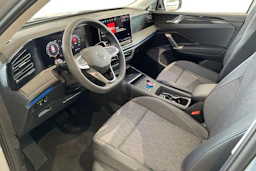 harmaa Volkswagen Tiguan 2026 kuva 6.