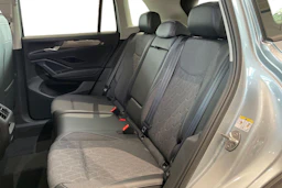 harmaa Volkswagen Tiguan 2026 kuva 8.