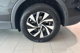 musta Volkswagen Tiguan 2026 kuva 10.