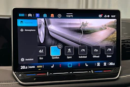 harmaa Volkswagen Tiguan 2026 kuva 20.