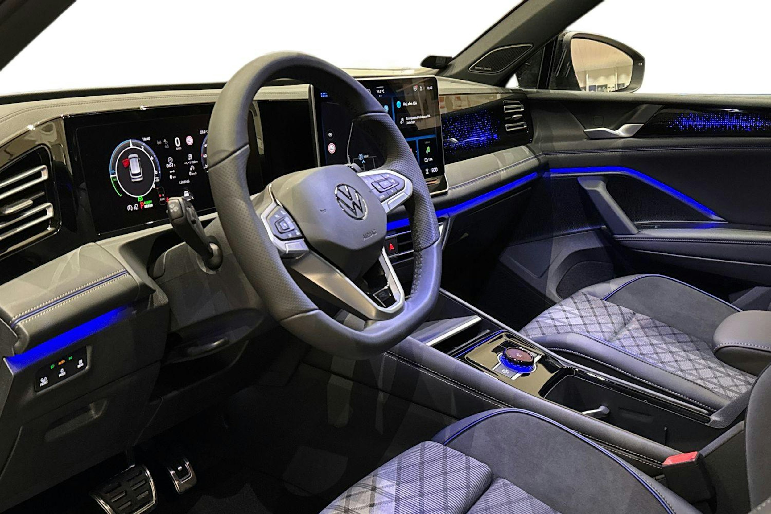 met. musta Volkswagen Tiguan 2026 kuva 6.