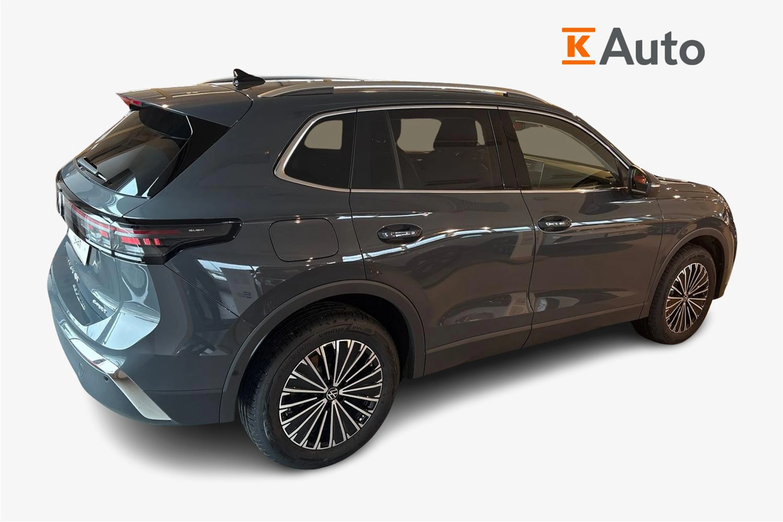 harmaa Volkswagen Tiguan 2026 kuva 2.