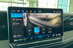 harmaa Volkswagen Tiguan 2026 kuva 12.