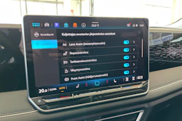 harmaa Volkswagen Tiguan 2026 kuva 13.