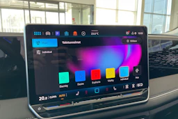 harmaa Volkswagen Tiguan 2026 kuva 17.