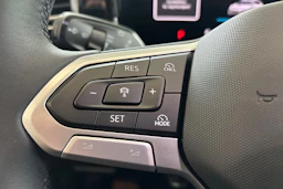 musta Volkswagen Tiguan 2026 kuva 19.