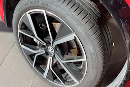 oranssi Volkswagen Tiguan 2026 kuva 10.