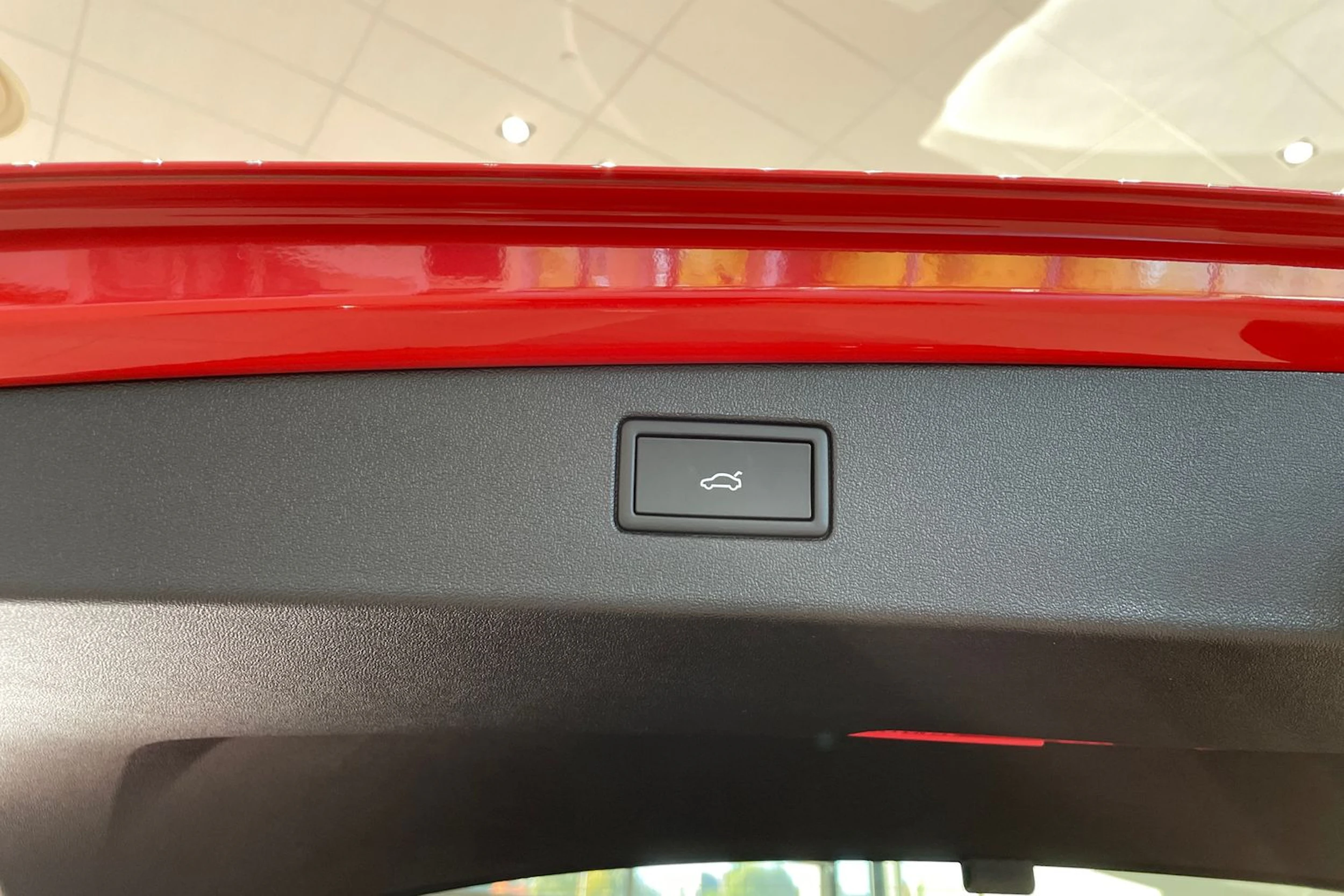 oranssi Volkswagen Tiguan 2026 kuva 15.