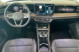 sininen Volkswagen Tiguan 2026 kuva 7.