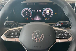 sininen Volkswagen Tiguan 2026 kuva 13.