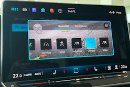 sininen Volkswagen Tiguan 2026 kuva 21.