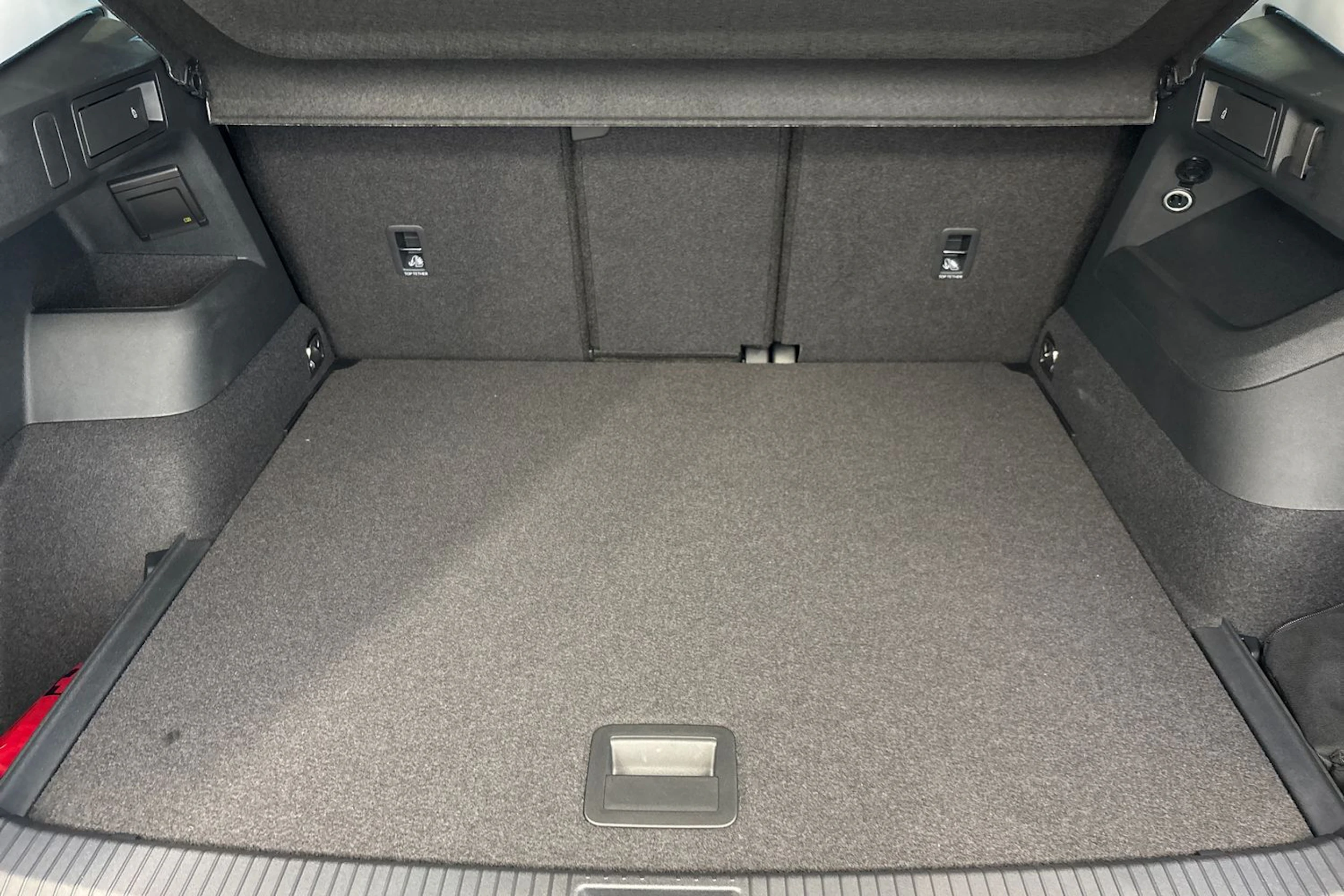 vihreä Volkswagen Tiguan 2026 kuva 15.