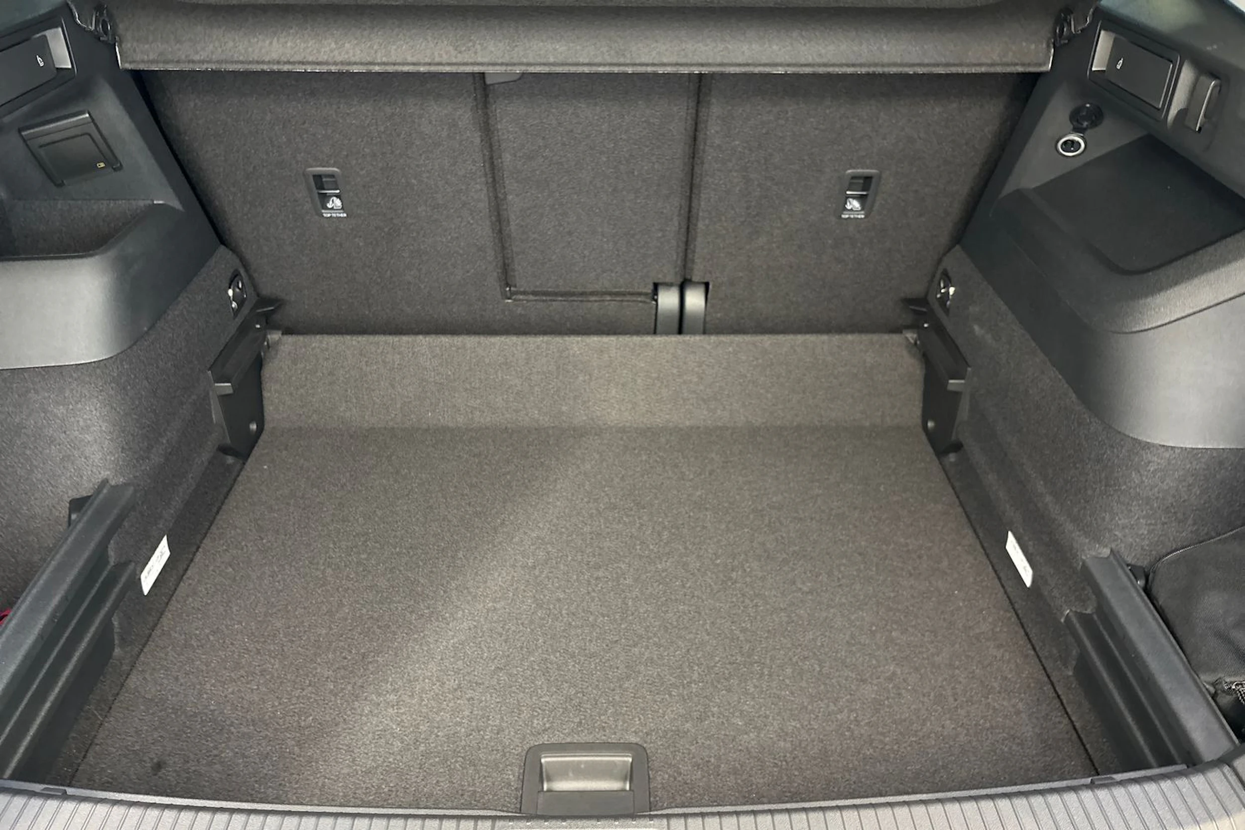 vihreä Volkswagen Tiguan 2026 kuva 16.