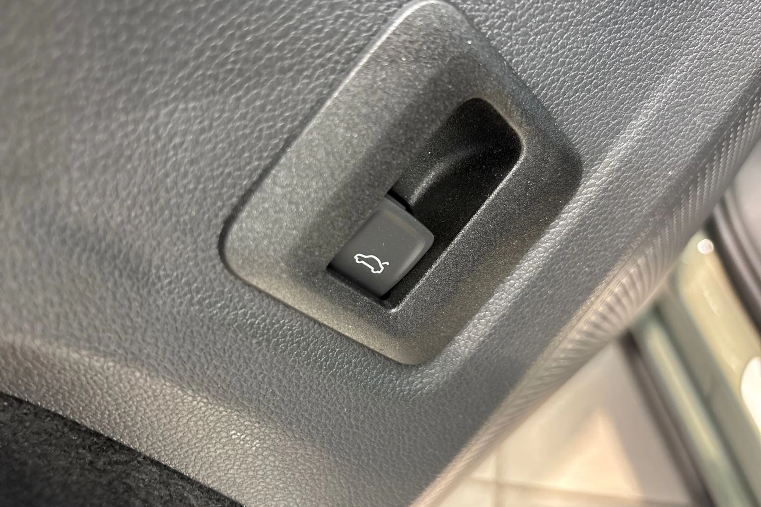 vihreä Volkswagen Tiguan 2026 kuva 20.