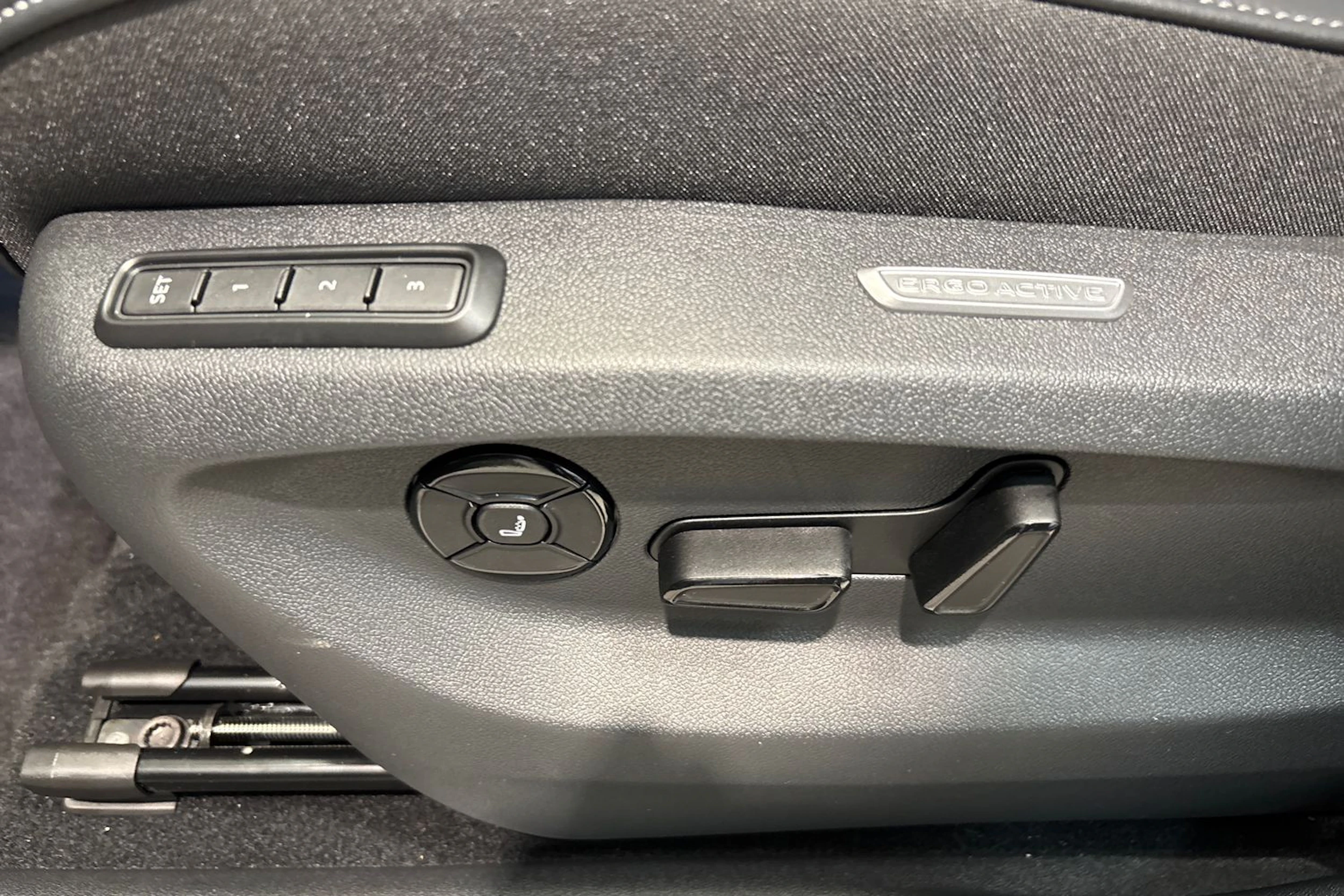 vihreä Volkswagen Tiguan 2026 kuva 21.