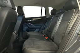 harmaa Volkswagen Tiguan 2026 kuva 8.