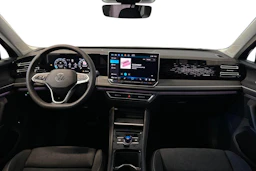 harmaa Volkswagen Tiguan 2026 kuva 9.