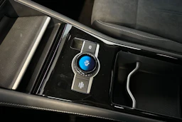 harmaa Volkswagen Tiguan 2026 kuva 19.