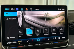 harmaa Volkswagen Tiguan 2026 kuva 20.
