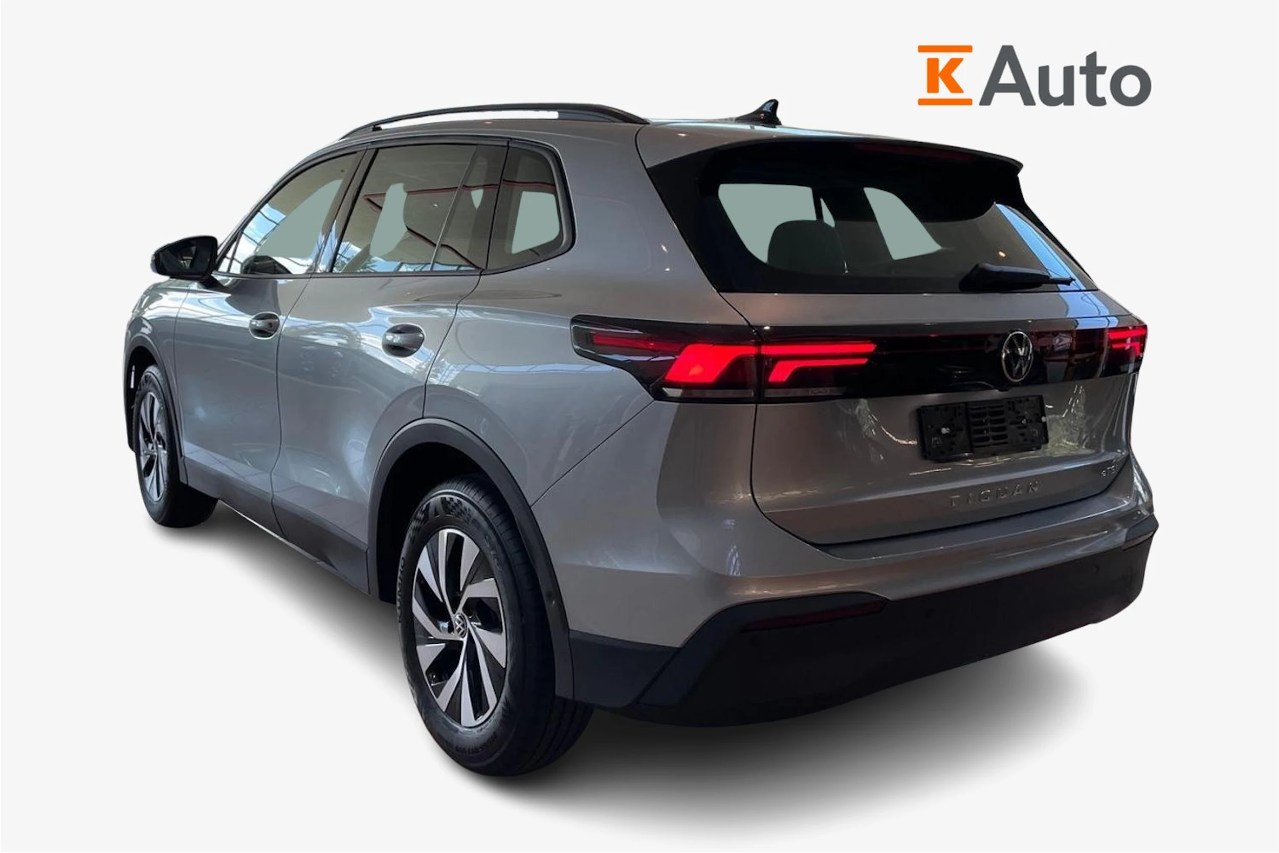 harmaa Volkswagen Tiguan 2026 kuva 2.